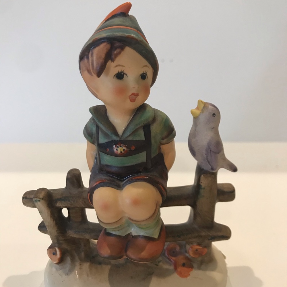 Goebel Hummel “Wayside Harmony” 111